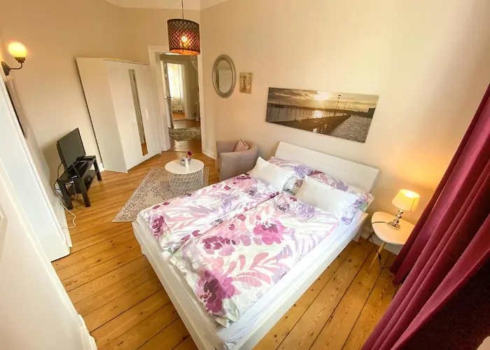 VILLA HanseART Lübeck - Privatzimmer in zentraler Lage